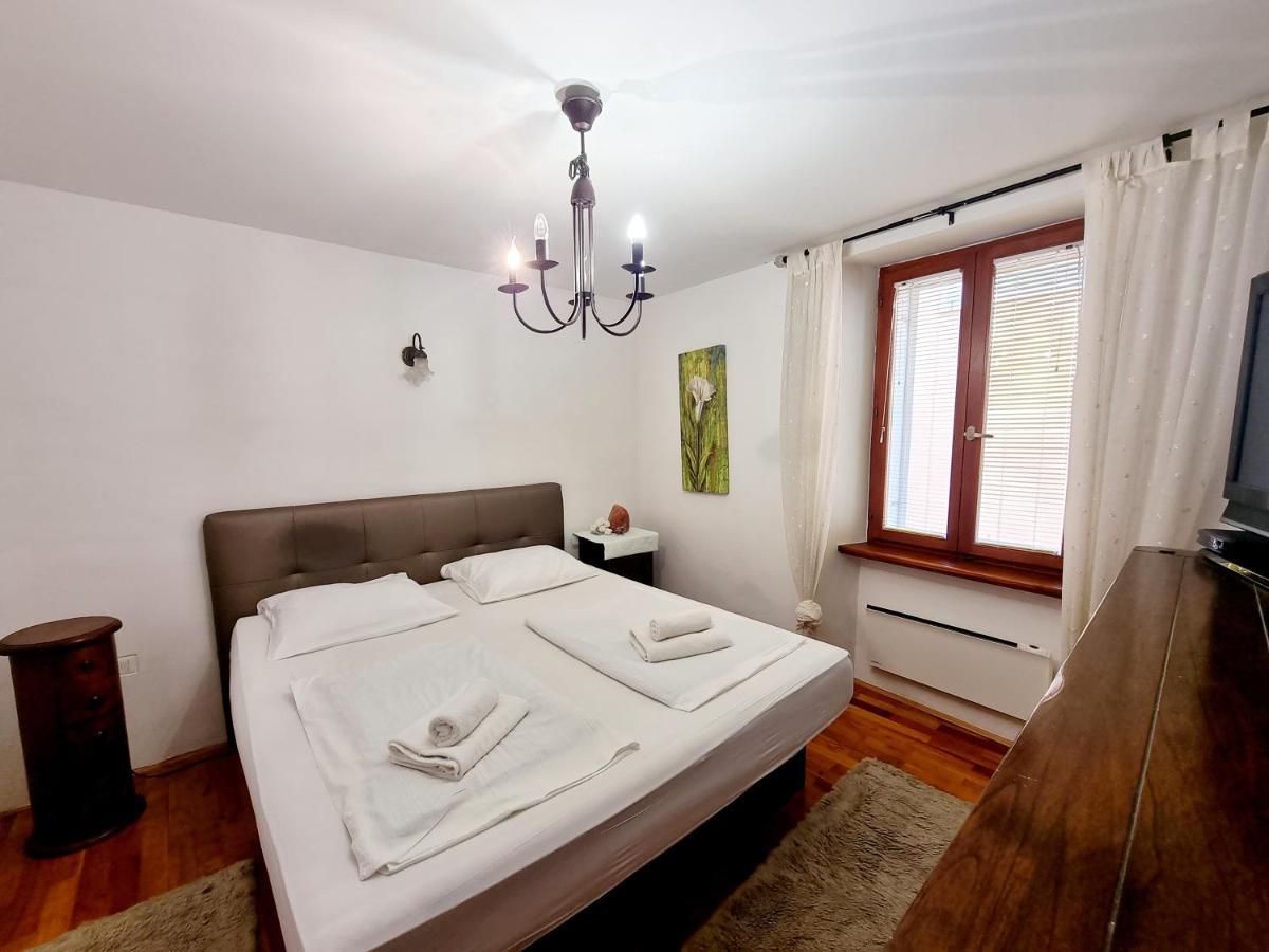 Lara 2 Apartmán