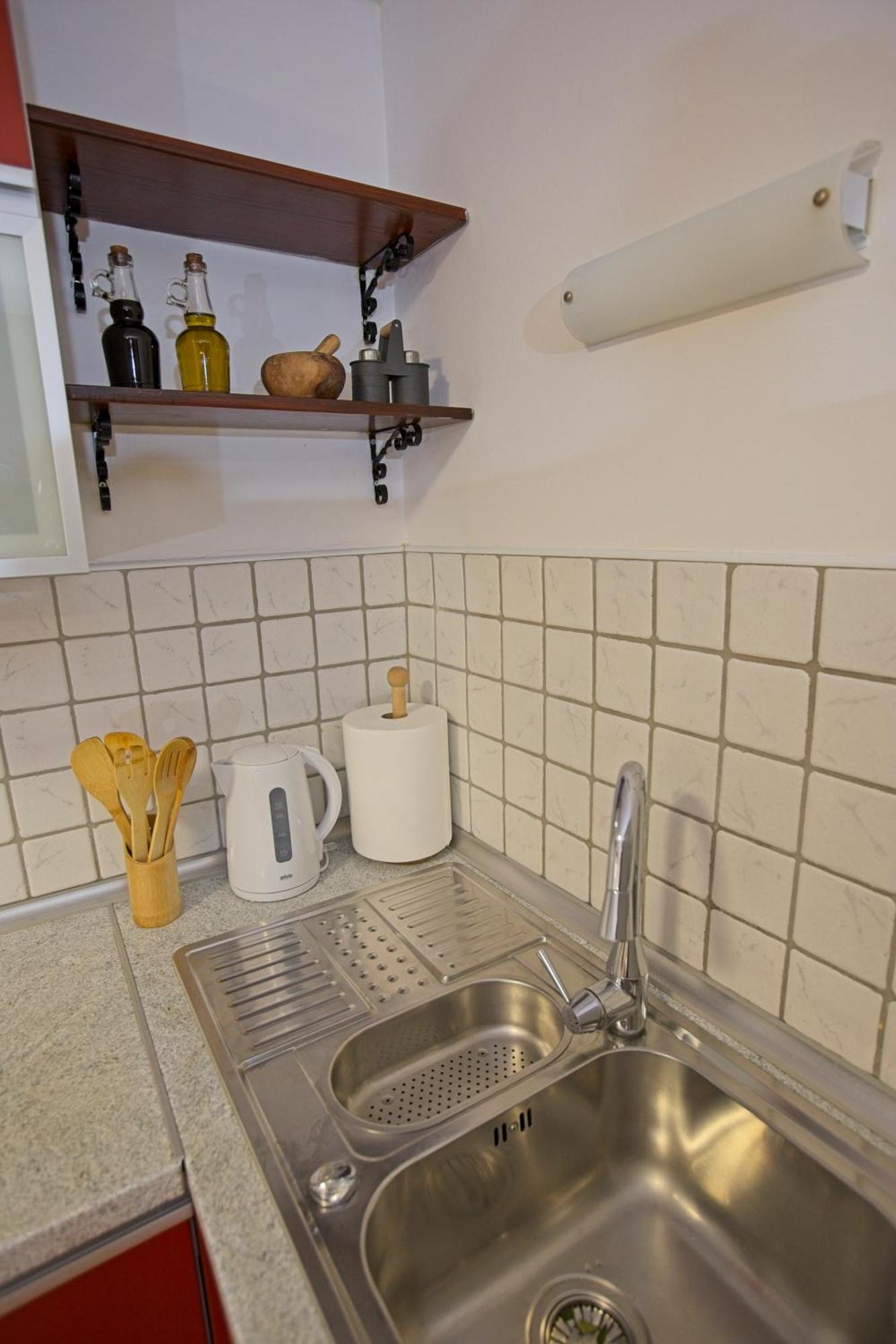 Lara 2 Apartmán *