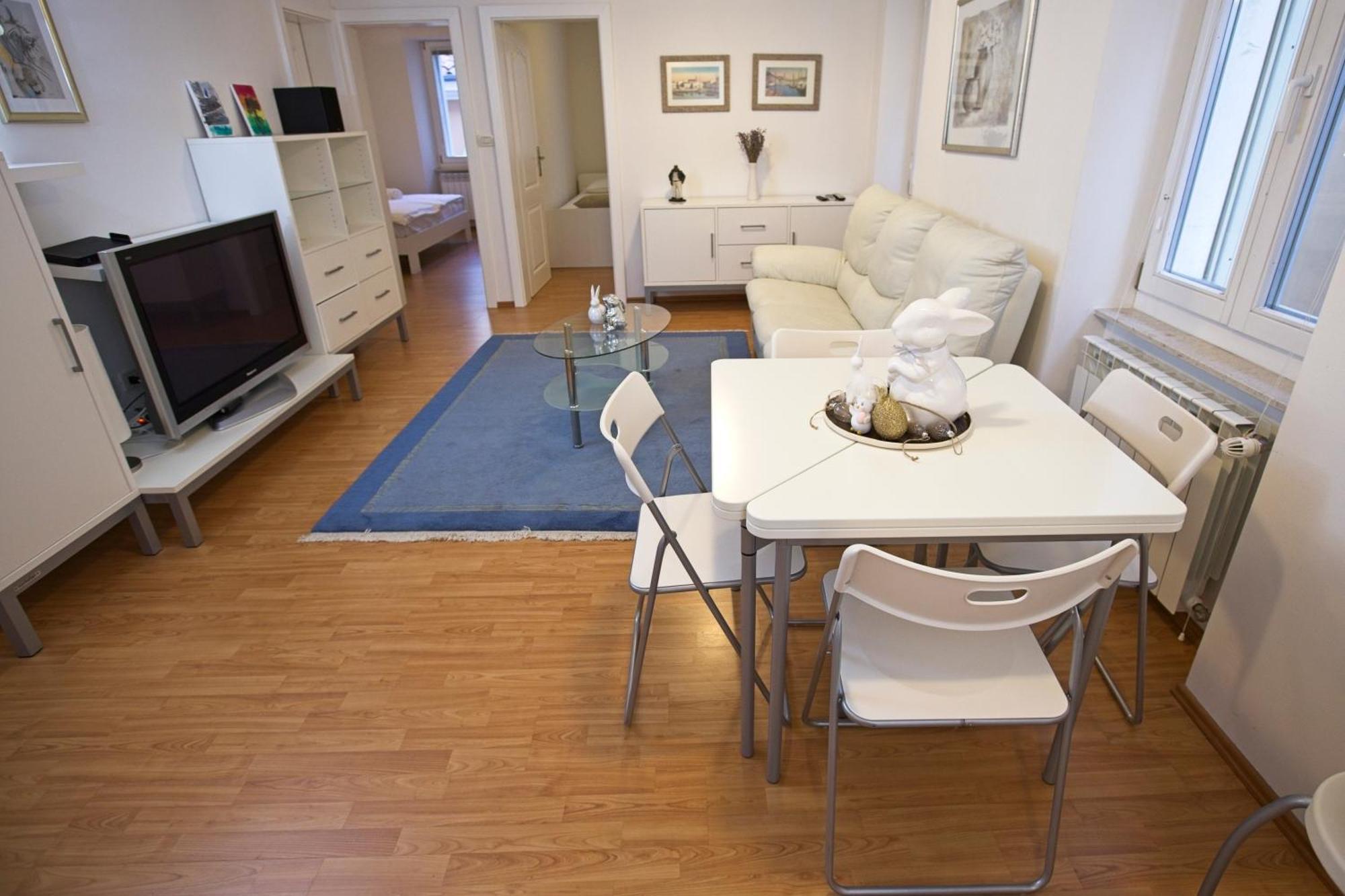 Lara 2 Apartmán